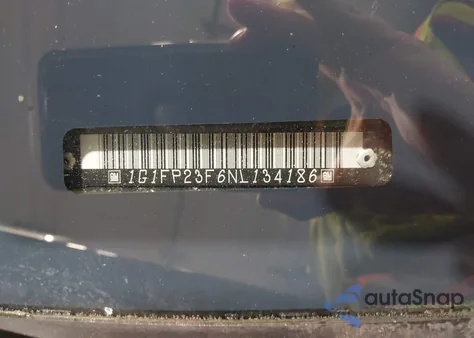 1992 Chevrolet Camaro Z28 из США, поврежденный, VIN 1G1FP23F6NL134186